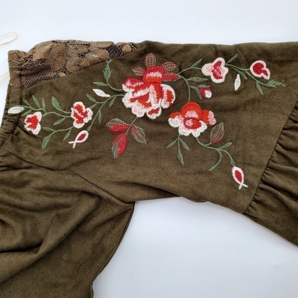 Umgee Olive Green Floral Embroidered Bell Sleeve Oversized Top - Picture 5 of 9